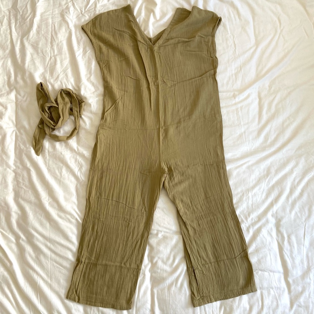 PACT Jumpsuit, M